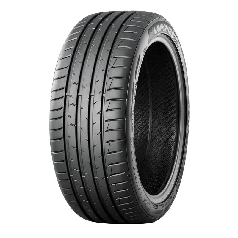 Drivstofforbruk: C Våtgrep: A Støynivå: 72db (B)